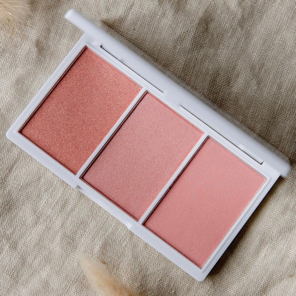 Kaleido Cosmetics Skinluminate Blush Palette - Picture 3 of 3